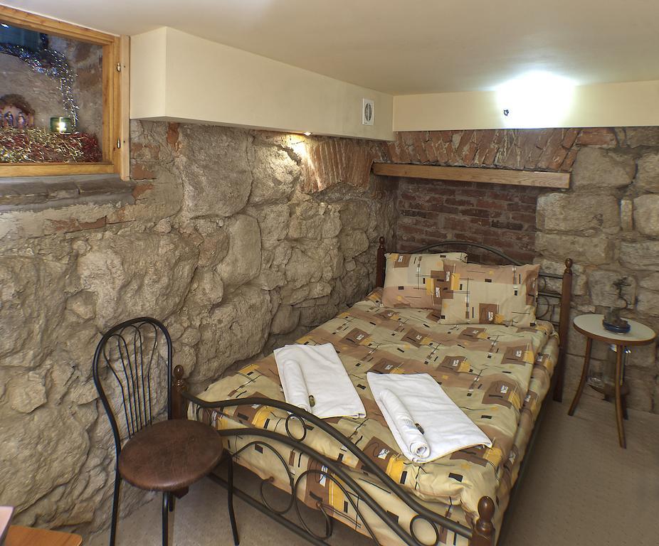 Niko Hostel Lviv Quarto foto
